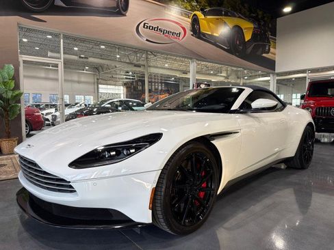 Used 2019 Aston Martin DB11 Tech Pkg $236K MSRP image 43