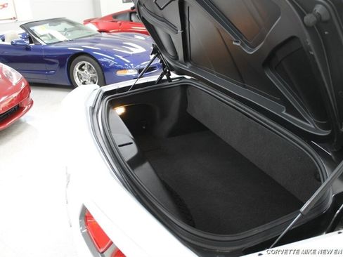Used 2016 Chevrolet Corvette Stingray Convertible w/ 3LT Preferred Equipment Group RWD image 35