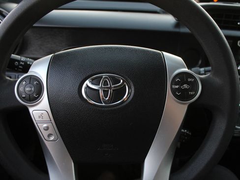 Used 2016 Toyota Prius C Two FWD image 18