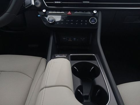 New 2025 Hyundai Sonata Limited FWD image 11