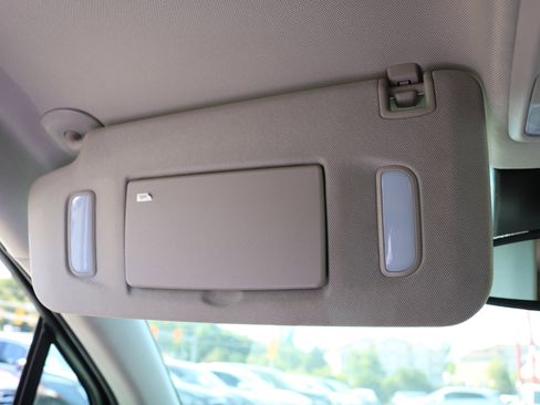 Used 2019 Buick Encore Preferred image 28