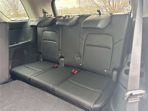 New 2025 Nissan Pathfinder SL image 17