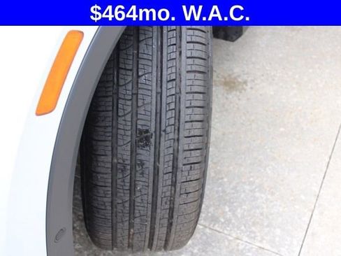 Used 2025 Volkswagen Tiguan SE AWD/4WD image 13