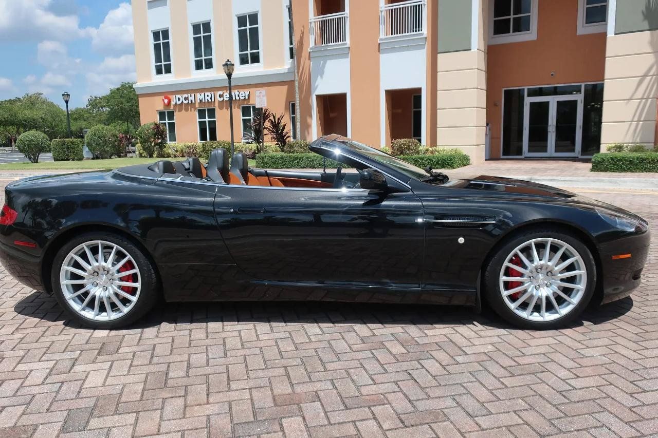 Used 2006 Aston Martin DB9 Volante RWD image 12