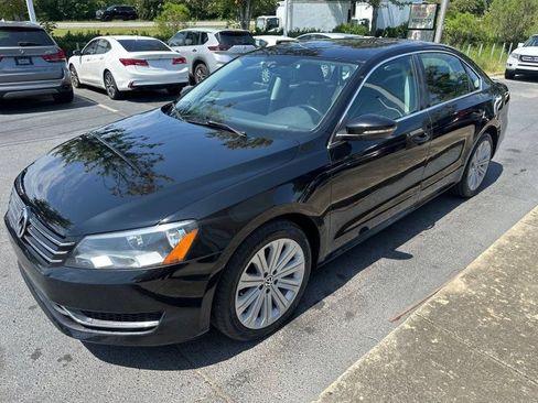 Used 2012 Volkswagen Passat 2.5 SE FWD image 3