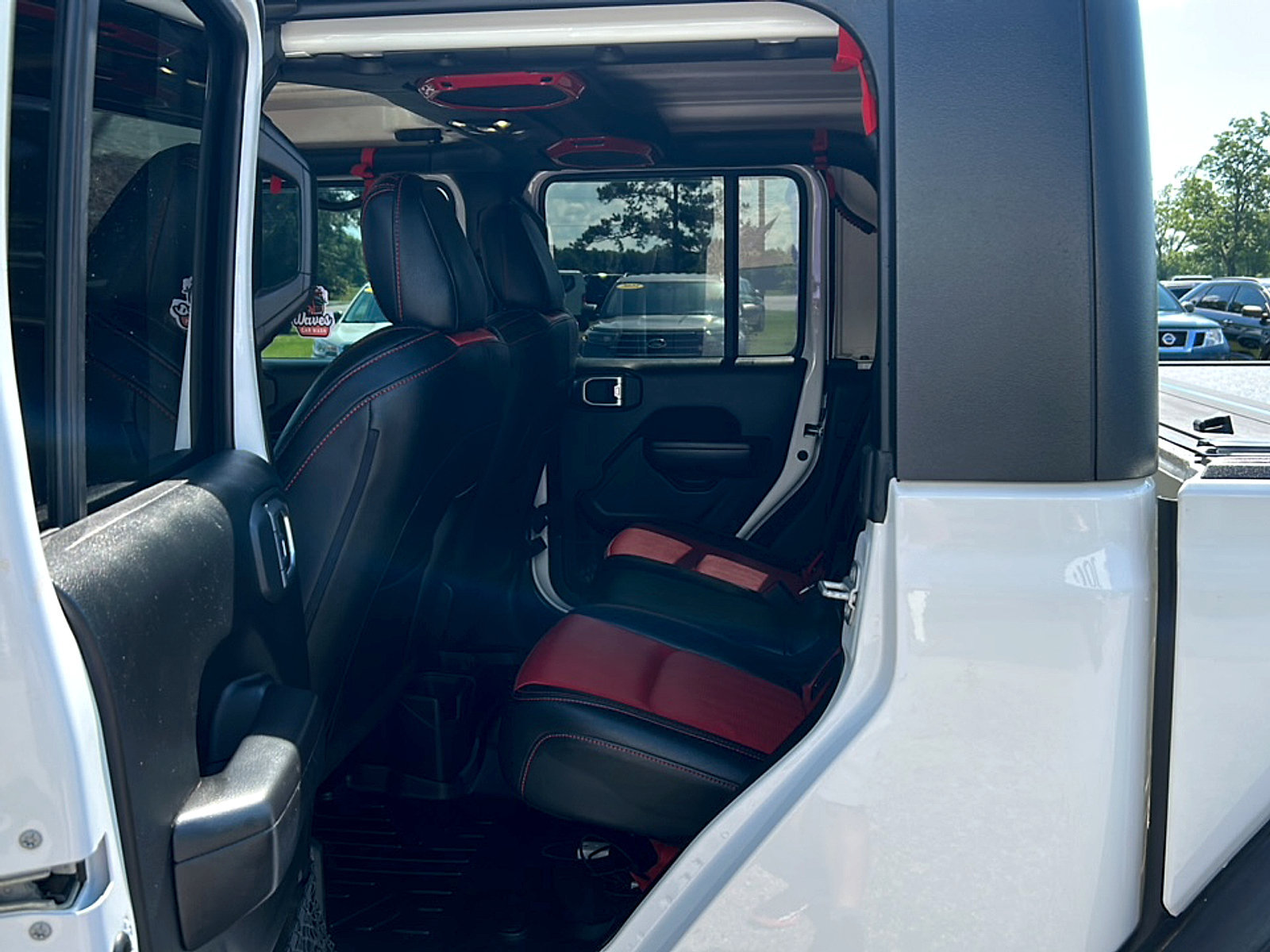Used 2020 Jeep Gladiator Sport w/ Quick Order Package 24S AWD/4WD image 8