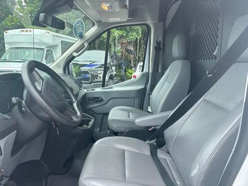 Used 2018 Ford Transit 250 148 Medium Roof RWD image 6
