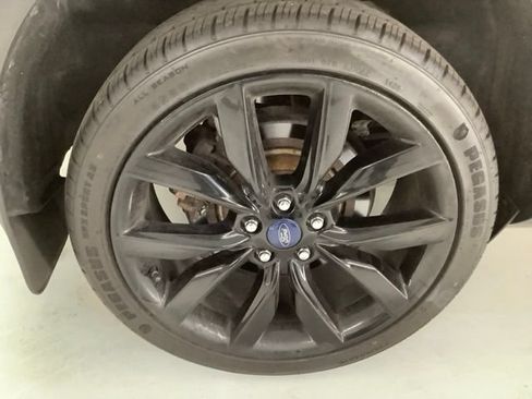 Used 2018 Ford Escape SE w/ SE Sport Appearance Package AWD/4WD image 8