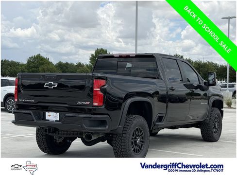 New 2026 Chevrolet Silverado 2500 ZR2 AWD/4WD image 4