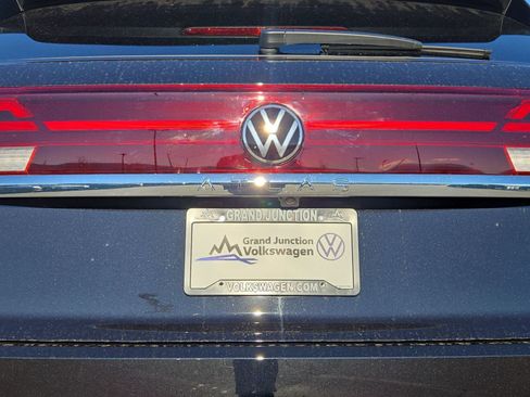 New 2026 Volkswagen Atlas Cross Sport SE image 18