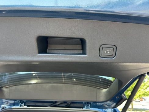 New 2026 Chevrolet Traverse LT w/ Midnight/Sport Edition image 37