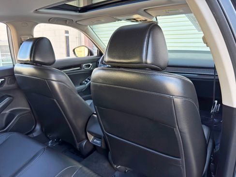 Used 2024 Honda Civic Touring image 37