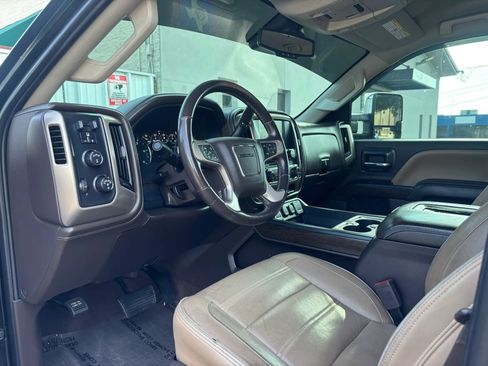 Used 2019 GMC Sierra 3500 Denali w/ Duramax Plus Package AWD/4WD image 22