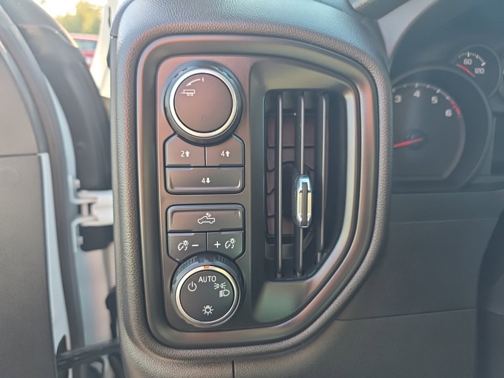 Used 2023 Chevrolet Silverado 2500 W/T w/ WT Convenience Package AWD/4WD image 31