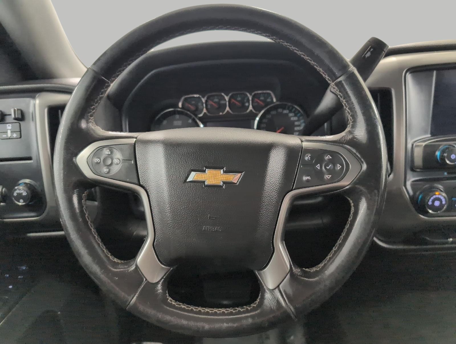 Used 2018 Chevrolet Silverado 1500 LT w/ Trailering Package RWD image 5