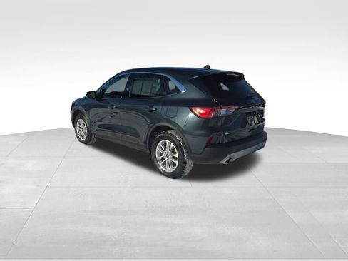 Certified 2022 Ford Escape SE w/ Cold Weather Package image 9