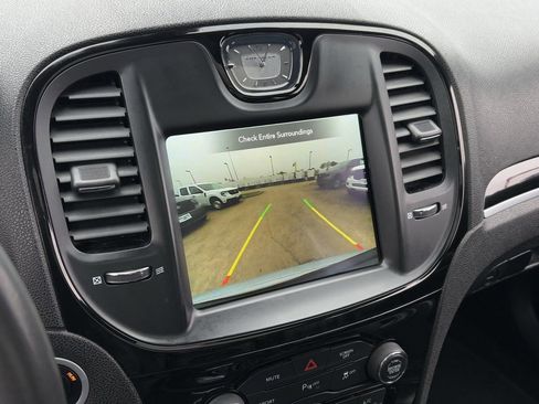 Used 2023 Chrysler 300 S image 21