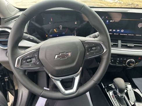 New 2026 Chevrolet Trax LT w/ Midnight Edition image 13