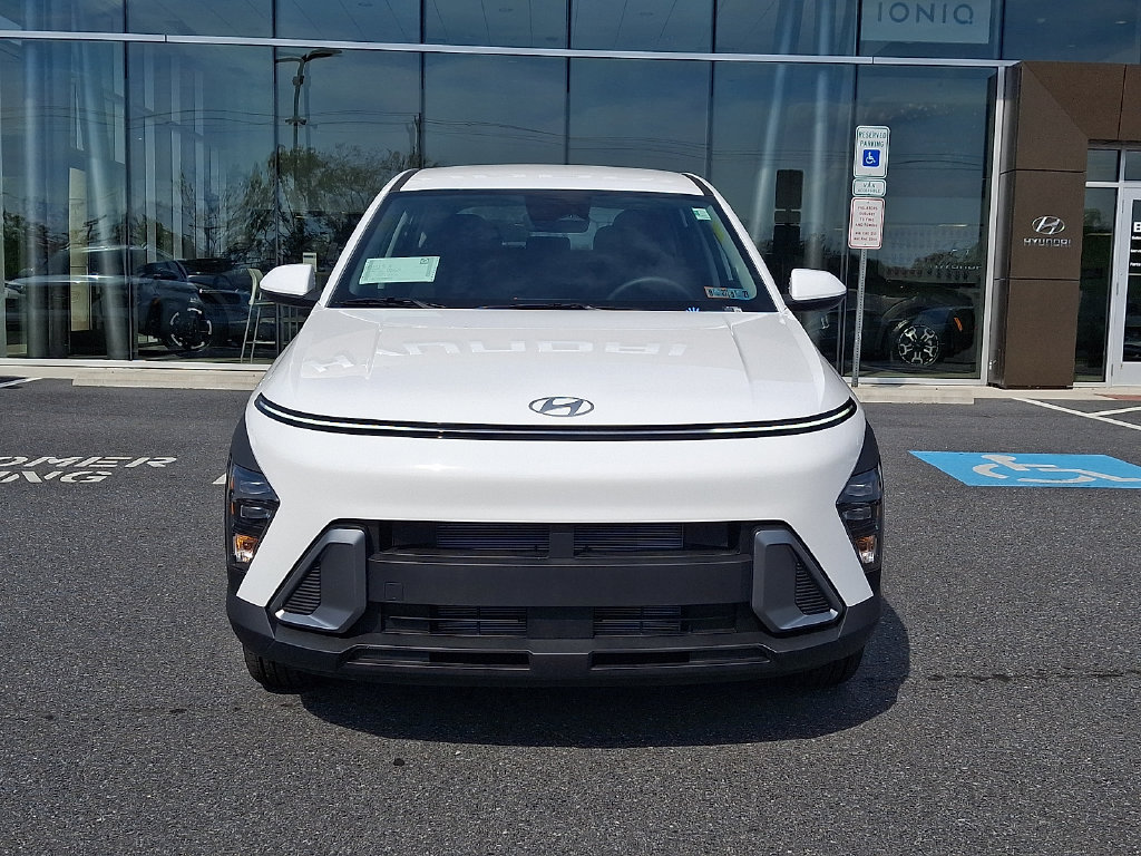 New 2027 Hyundai Kona SE AWD/4WD image 2