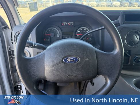 Used 2011 Ford E-450 and Econoline 450 Super Duty image 10