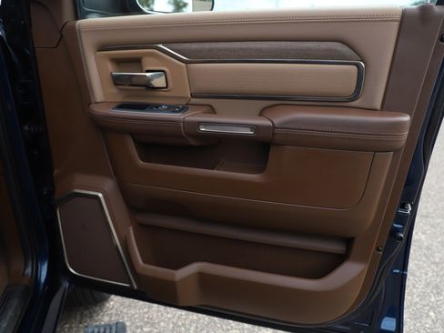 Used 2020 RAM 3500 Limited image 11