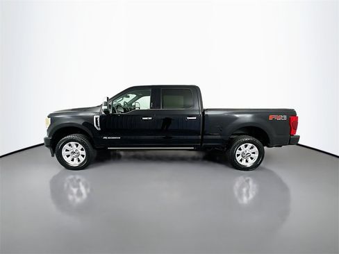 Used 2021 Ford F350 Platinum image 4