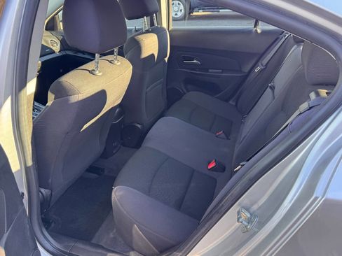 Used 2014 Chevrolet Cruze Eco image 16