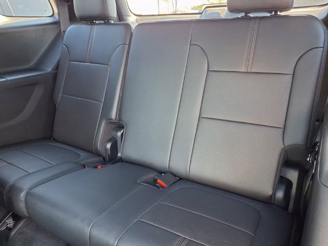 Used 2023 Chevrolet Traverse RS AWD/4WD image 8