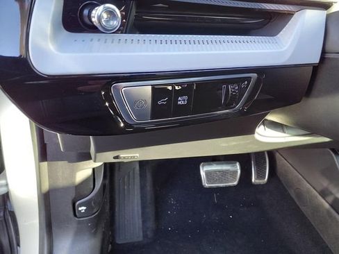 New 2025 Cadillac Optiq Luxury 1 image 29