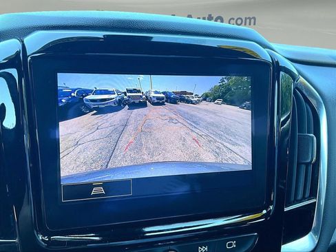 Used 2024 Chevrolet Traverse LT AWD/4WD image 17