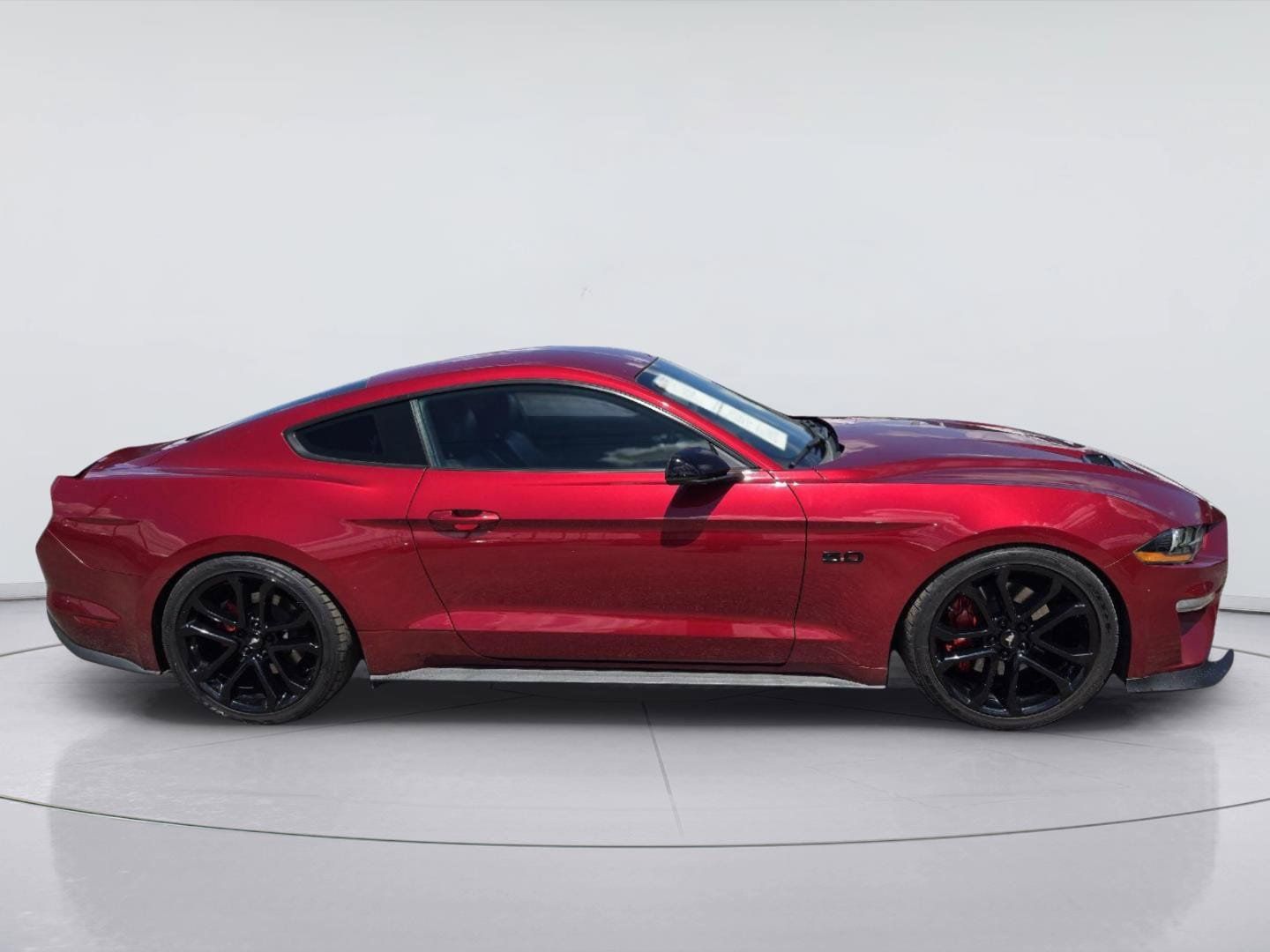 Used 2018 Ford Mustang GT Premium RWD image 4