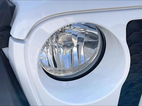 Used 2020 Jeep Gladiator Sport w/ Quick Order Package 24S image 27