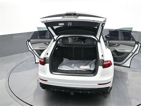 Used 2024 Audi SQ8 Prestige image 27