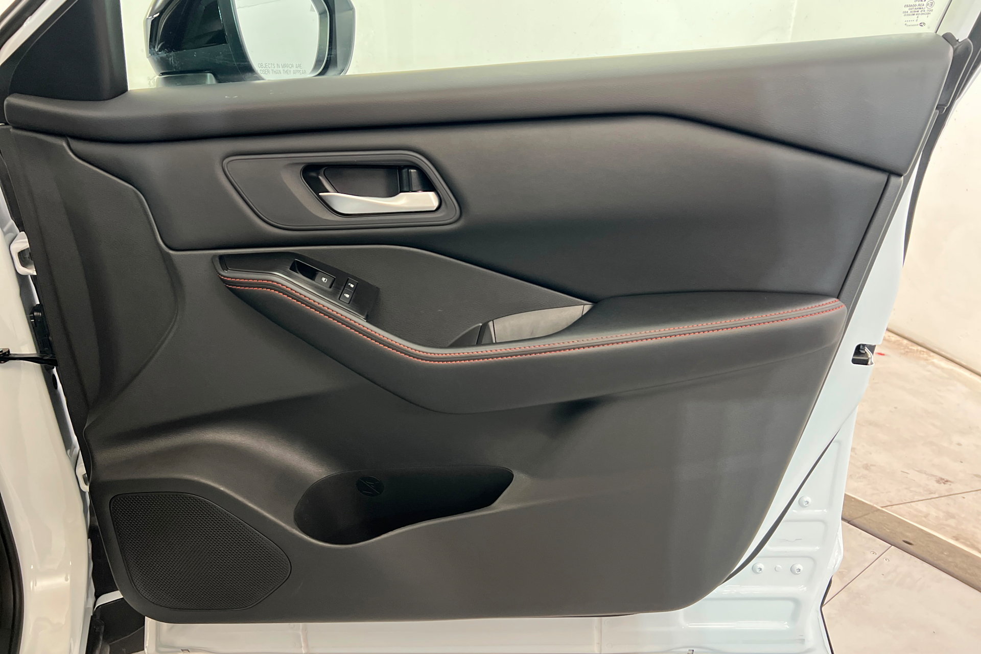 Used 2026 Nissan Rogue SV AWD/4WD image 24