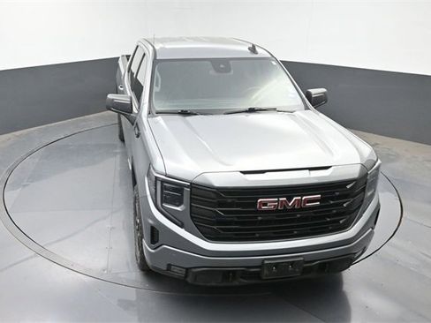 Used 2023 GMC Sierra 1500 Elevation image 40