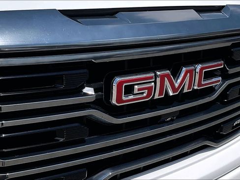 Used 2022 GMC Sierra 1500 AT4 w/ AT4 Premium Package AWD/4WD image 31