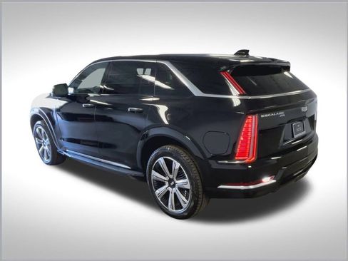 New 2025 Cadillac Escalade IQ Luxury 2 image 8