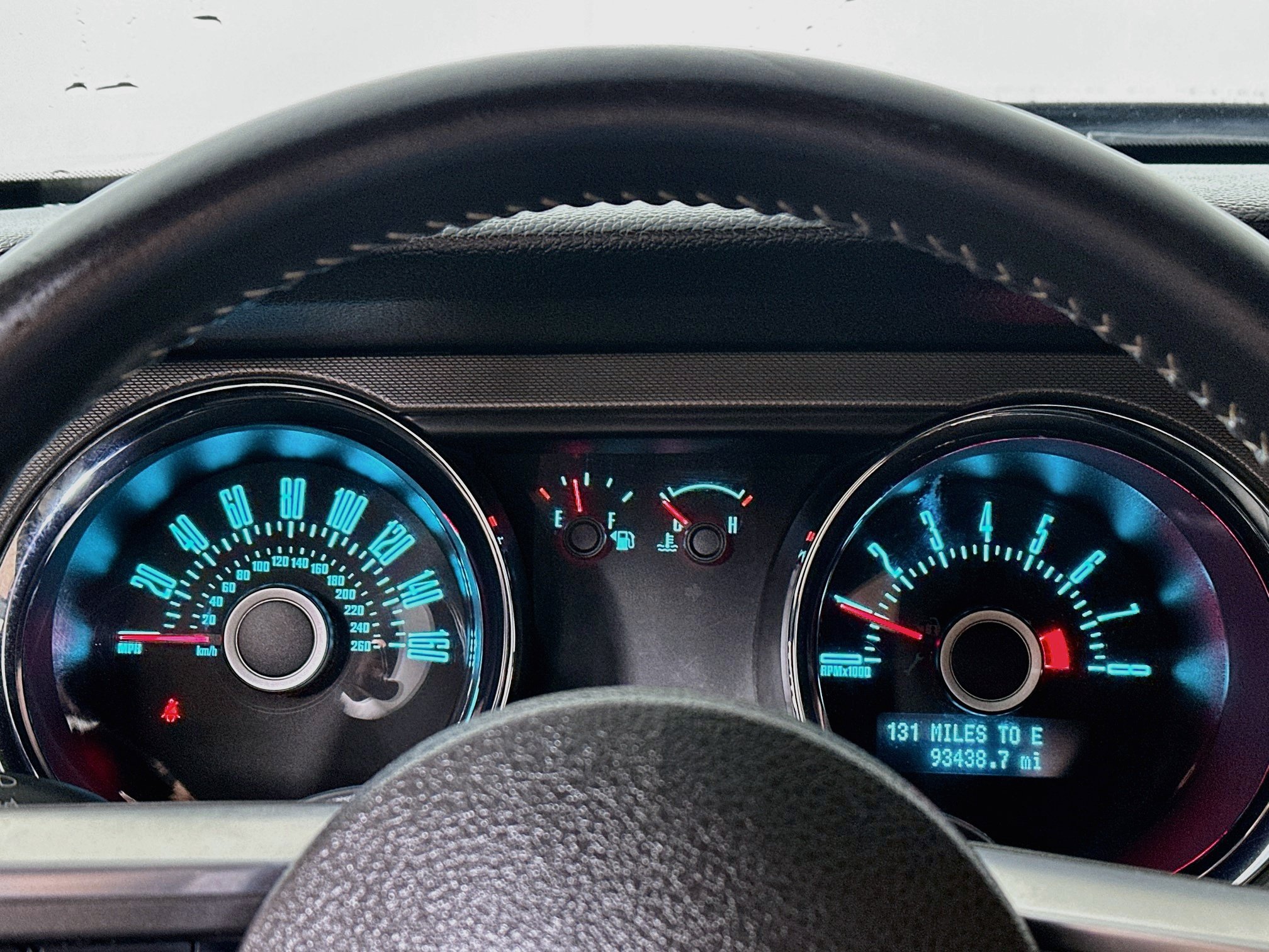 Used 2013 Ford Mustang Coupe RWD image 12