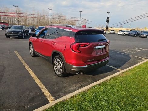 Used 2020 GMC Terrain SLT w/ Preferred Package image 5