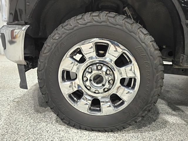 Used 2023 Ford F350 Lariat w/ Lariat Ultimate Package AWD/4WD image 23