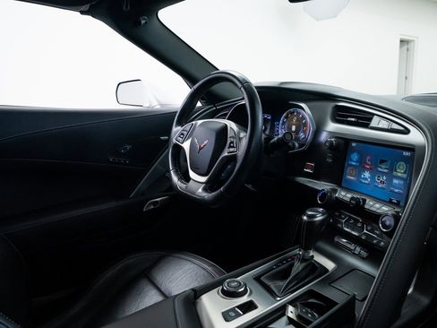 Used 2017 Chevrolet Corvette Grand Sport w/ Z07 Performance Package image 9