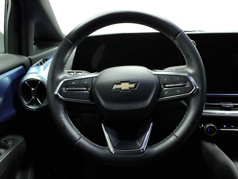 Used 2025 Chevrolet Equinox EV LT w/ Convenience Package image 20