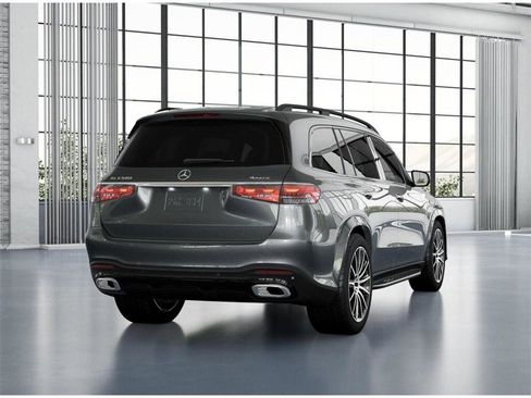 New 2026 Mercedes-Benz GLS 580 4MATIC image 23