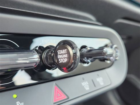 Used 2025 MINI Cooper 2-Door Hardtop image 47