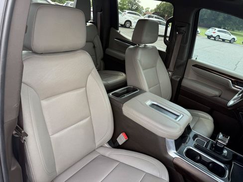 Used 2022 GMC Sierra 1500 SLT w/ SLT Premium Package AWD/4WD image 20