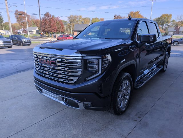 Used 2023 GMC Sierra 1500 Denali AWD/4WD image 5