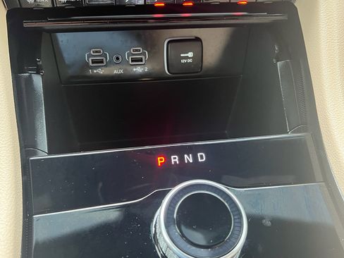 Used 2025 Jeep Grand Cherokee L Limited image 38