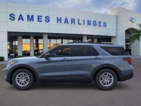 New 2026 Ford Explorer Active RWD image 3