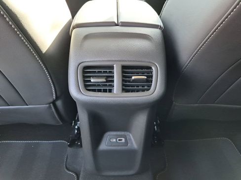 Used 2023 Buick Envision Essence image 21