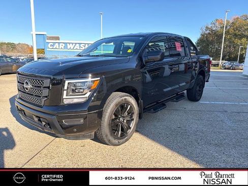 Certified 2024 Nissan Titan SV w/ SV Bronze Edition Package image 18